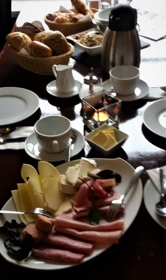 Basalt Hotel Restaurant Lounge โฮวัคท์ ภายนอก รูปภาพ